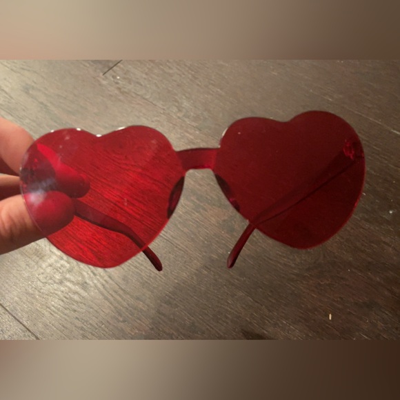 Heart Rave sunglasses - Picture 1 of 2